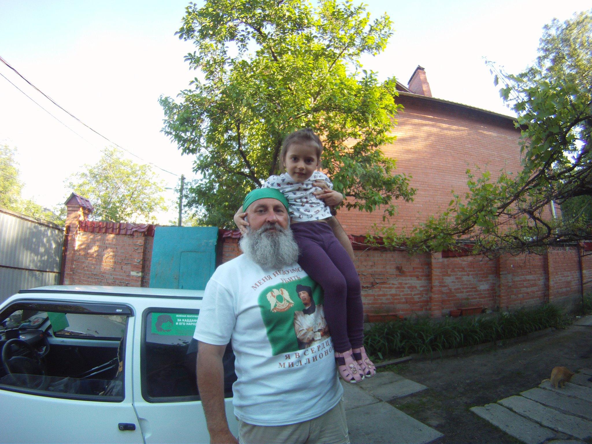 تحية للمناضل Vitaly Kosilovich 863019617