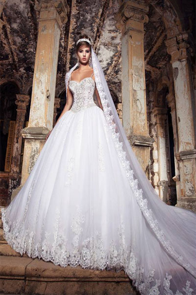 فساتين زفاف ميراي داغر 2015 802334998.jpg