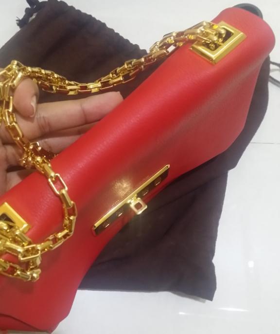 شنطة بربري وومايكل للبيع